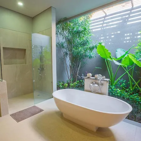 Villa Daun Canggu By Premier Hospitality Asia Exterior photo